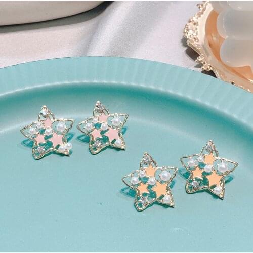 Exquisite Simple Hollow Stars Earrings Trend Ladies Sweet Style Pearl Earrings Fashion Girl Birthday Party Earrings Jewelry