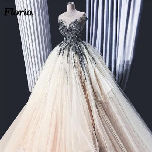 African Couture New Crystal Evening Dresses Robe de soiree Abiye Dubai Turkish Arabic Beaded Tiered Formal Prom Dress Kaftans