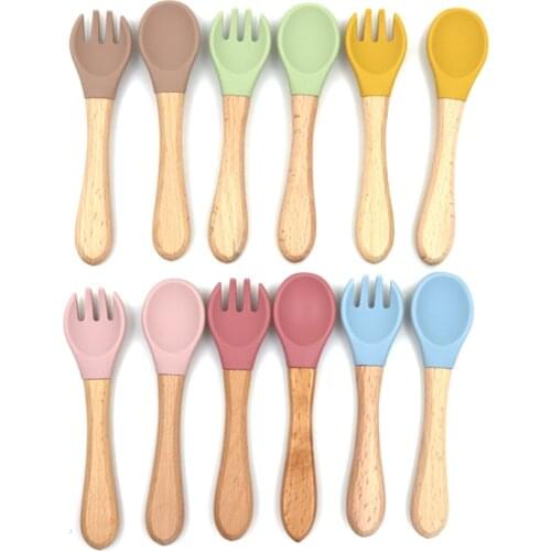 2pcs/set Wooden Handle Silicone Baby Feeding Training Spoon and Fork Set Toddlers Infant Baby Accessories