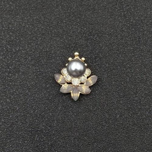 50pcs Flower Grey Pearl Crystal Rhinestone Appliques Buckle strass Flatback Jewelry Brooch Diamond Girls Hairpin Hair Clip Decor