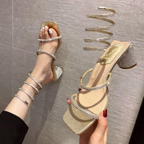 2021 Summer Womens Luxury Mid-Heel Sandals Sexy Square Toe Sequined Cloth Rhinestone Snake-Shaped Winding Banquet Wedding Shoes