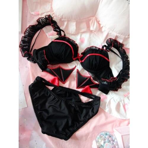 Black Japanese soft sister cos Laurie cute sexy small chest gathered small devil with steel bra suit girl underwear GZ-T11