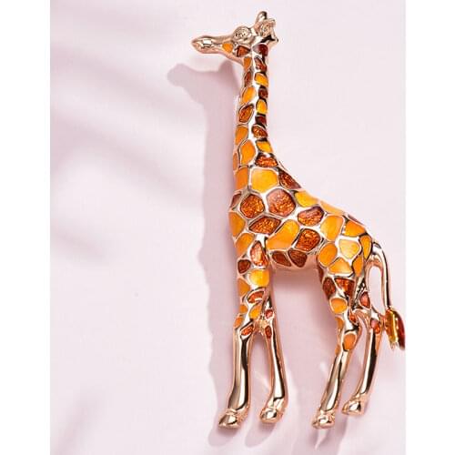 Cute giraffe Brooch female accessories Animal Brooches Pin buckle woman suit coat