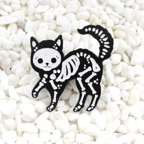 Black cute animal cat perspective skeleton metal brooch Creative punk style denim leather backpack badge Halloween gift