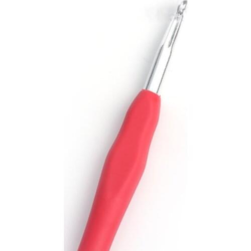6mm Red TPR Aluminum Crochet Hook Set Knitting Needles Soft Handle For Yarn Sewing Knitting Needles DIY Tools 13.9cm long, 2 PCs