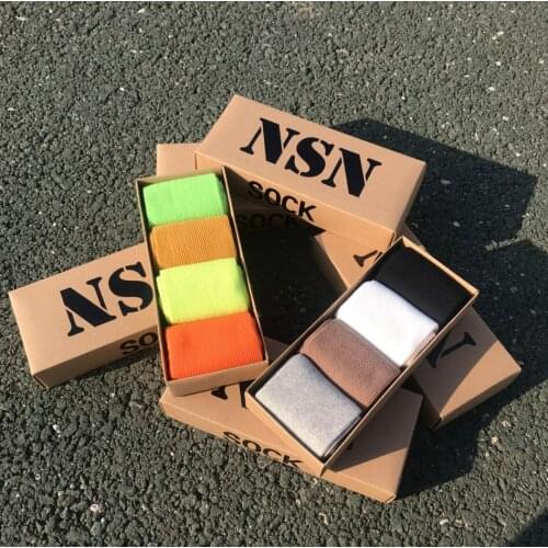 New Color Harajuku Retro Women Lady Cotton Loose Socks Winter In Tube Korean Blue Yellow Pink Designer Christmas Cute 4 Pair/Box