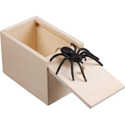 April Fools Festival Gifts For Children Wooden Prank Spider Scare Box Make Trick With Parents Friends Joke Toys Home Decoration