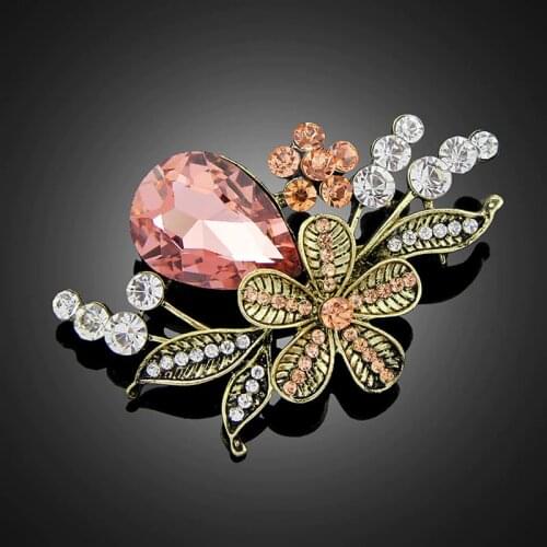 Vintage Five Petaled Flower Crystal Brooches for Women Brooch Pins Jewelry Wedding Decoration
