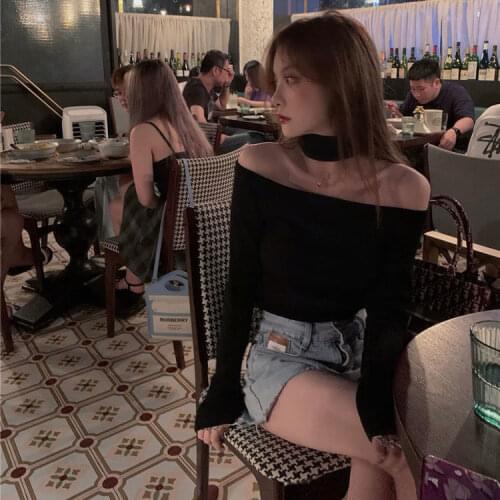 Woman TShirts Autumn and Winter Tight Long-Sleeved T-shirt Womens Slim-Fit off-Neck Short Crop Top Mujer Camisetas