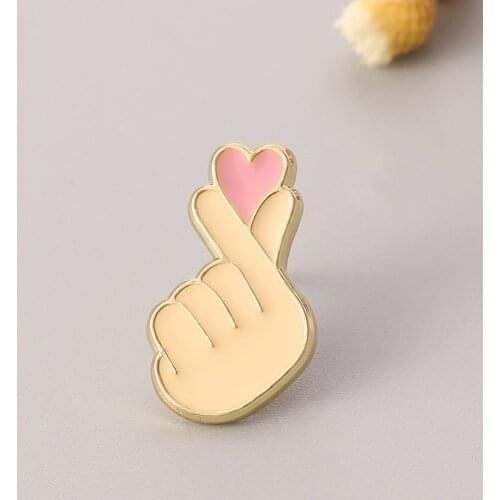 Fashion hand heart Gesture brooch enamel pin sign language lapel pins metal badges gifts for women men friends broche