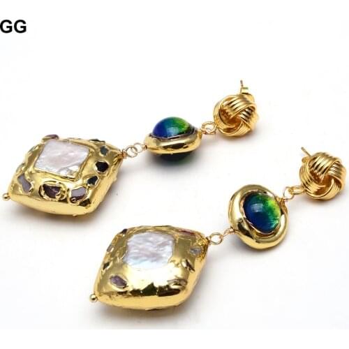 GG Jewelry Natural White Square Keshi Pearl Blue Coloured Glaze Glass Tourmaline Chips Gold Color Plated Stud Earrings