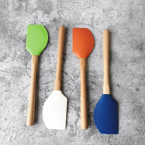 29cm High temperature resistant silicone spatula with wooden handle Baking tools Rubber spatula Cake soft spatula