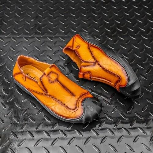 New in 2020 quality Men Cowhide Leather casual Loafers Brand mens shoes Hot fashion Outdoor Walking man Shoes chaussure homme