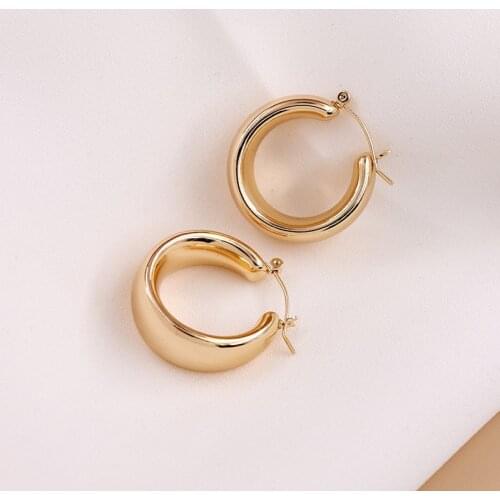 Simple C Shape Resin Earrings Metal Hoop Earrings Round Gold Party Jewelry Accessories Flat Shape Designer Earrings Gift Trendy