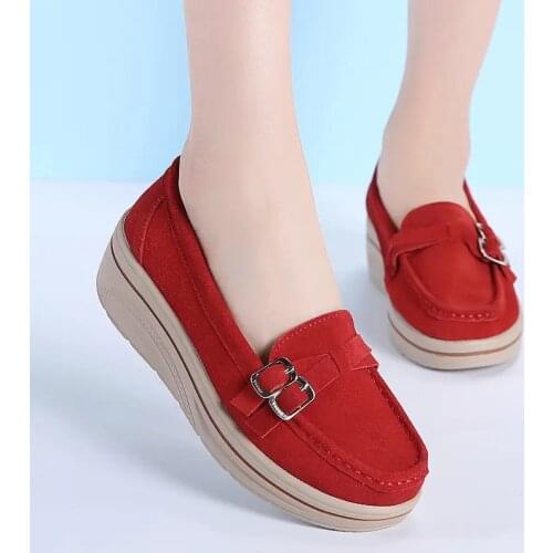 Womens Spring Autumn Casual Shoe Leather Thick Soled Shallow Mouth Cover Foot Muffin Shoe Heightening Shoes Large Rocking Shoes