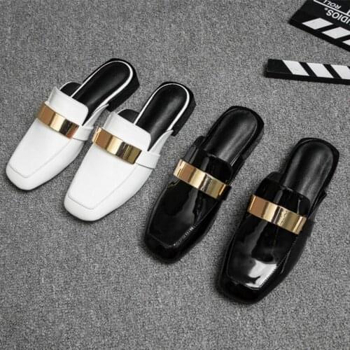 Famous brand metal decoration slippers women square toe mules japanned leather flip flops thick low heels slides summer shoes157