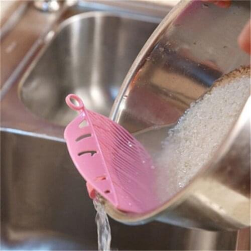 Rice Wash Filtering Baffle Sieve Beans Peas Washing Filter Drain Board Snap-type Leaf Shape Rice Cleaning Strainer Gadget