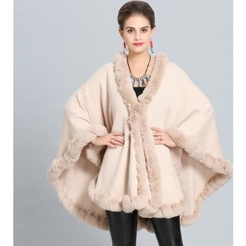 SWONCO Plus Size Lose Poncho Feminino Inverno Faux Fox Fur Cape Dress Women 2019 Winter Warm Coat Cape Women Cloak Ponchos Black