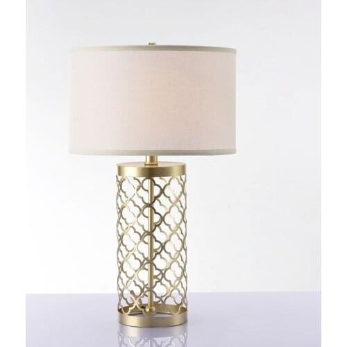 Nordic LED Deak Lamps Gold Metal Table Lamp Bedroom Bedside Decorative Table Light LED Desk Lights Wedding Bedside Room Fixtures