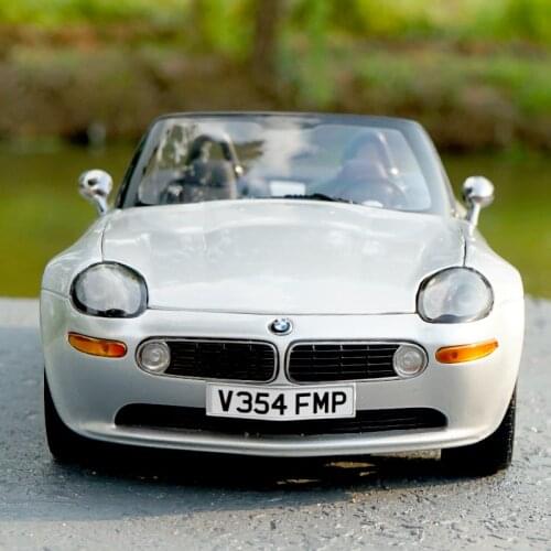 Original factory exquisite 1:18 diecast B M W Z8 007 convertible version car models for gift, collection