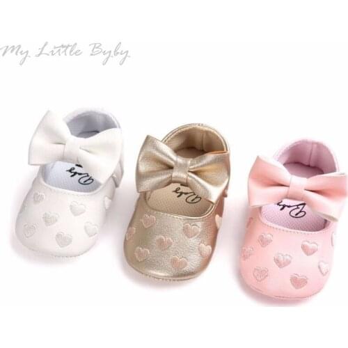 2020 New Fashion Newborn Infant Baby Girls Boy Causal Shoes Crib Shoes 3 Style Leather Heart Print Hook Soft Sole Baby Shoes