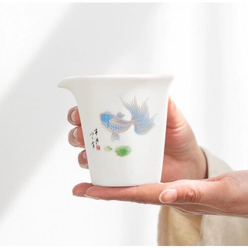 White Jade Porcelain Pitcher Thin Tire Tea Cup Kung Fu Tea Set Ceramic One-Piece Tea Pitcher Hand Grip Tea Pot Filter Tea Cup