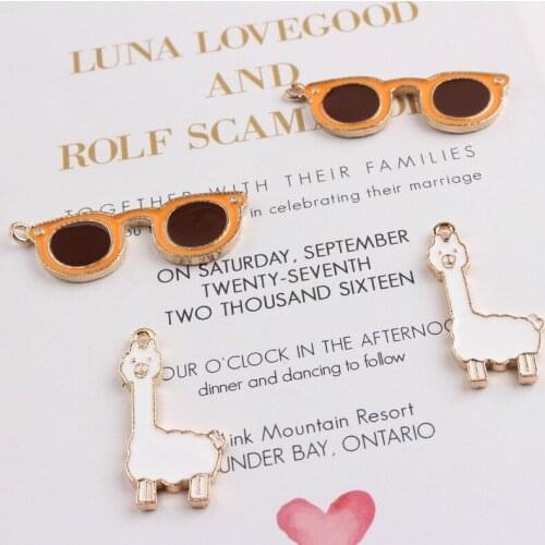 30PCS Pendant Gold Alloy Jewelry Enamel Mud Horse Glasses Charms Dangle For DIY Jewelry Accessories