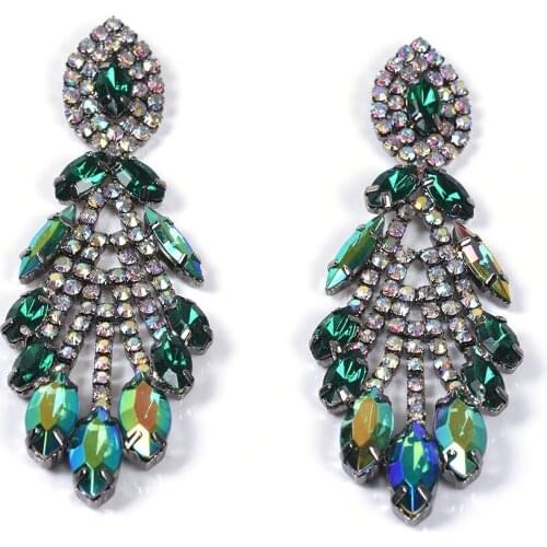 Luxury Green Crystal Long Earrings Women Elegant Party Statement Drop Earrings Female CZ Rhinestone Hanging Earrings For Women