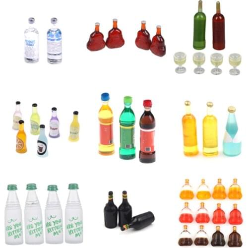 One Set Wine Bottle Doll Food Kitchen Living Room Accessories 1:12 Scale Dollhouse Miniature Toy Simulation Wine bottles