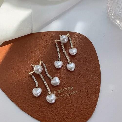 VSnow Korean Fashion Long Tassel Dangle Earring for Women Shining Love Heart Simulation Pearl Rhinestone Metal Earring Jewelry