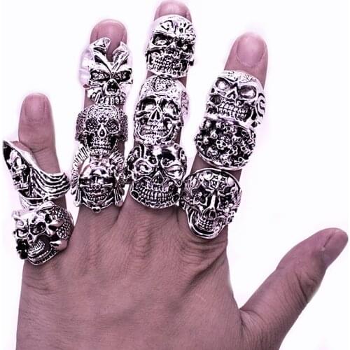 Hot Sale 20 Pieces/lot Vintage Punk Big Skull Rings Wholesale Tin Alloy Bohemian Statement Skeleton Ring Men Jewelry
