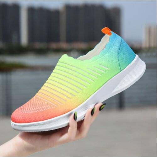 2021Fashion Women Sports Shoes Summer Sock Sneakers Breathable Vulcanize Shoes Lightweight Slip-on Running Sneakers for Women