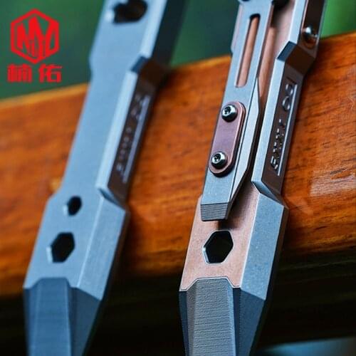 Multifunctional And Multipurpose Pocket Titanium Alloy Copper Crowbar Portable Self-Defense Bottle Opener