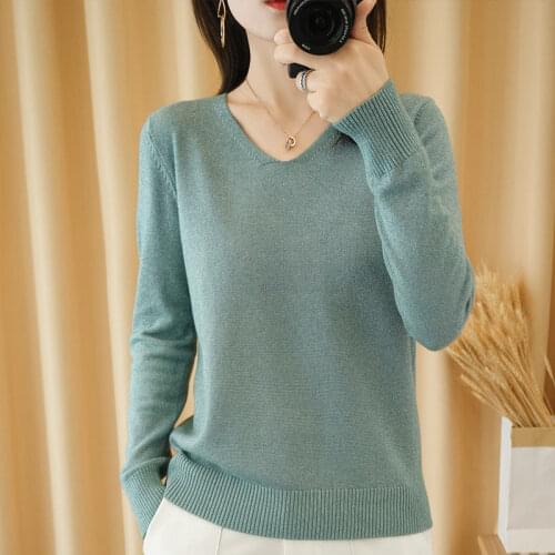 Spring Autumn New Twinkling Stars Bright Silk V-Neck Sweater Sweater Womens Pure Color age-Reducing Foreign Style Small Top