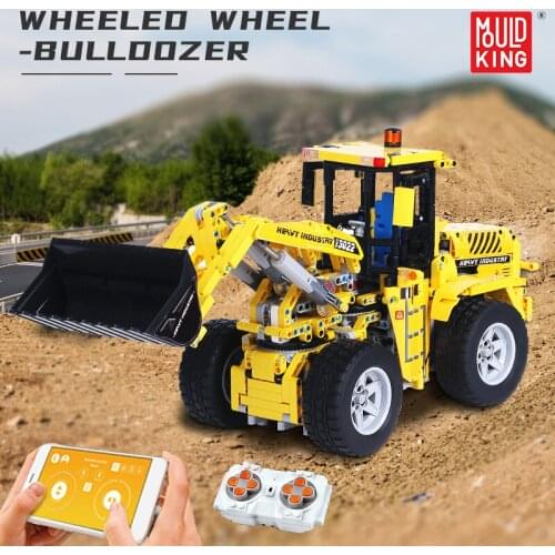 MOULD KING Remote Control Building Blocks Wheeled Bulldozer Truck Model High-Tech Education Toy MOC Bricks Toys Children Gifts