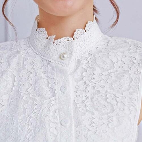 Black And White New Wild Beautiful Decorative Pearl Buckle Hollow Lace Fake Collar Double Fabric womens Clothing Accessories