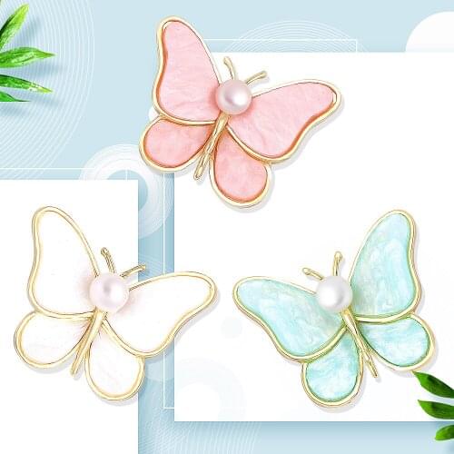WYBU Brooch Acrylic Butterfly Brooch for Woman Fashion Brooch Pins Pearl Jewelry Gift Brooch Wedding New Brooch Decoration