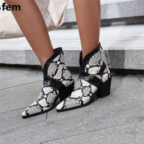 Chunky Motorcycle Boots For Women High Heels Ankle Boots Snakeskin Zipper Winter Boots For Ladies Retro Style Fashion Women Shoe