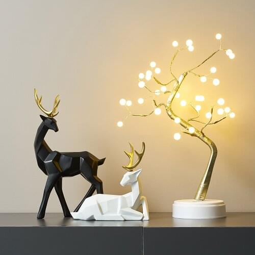 Creative Geometric Deer Decoration Crafts Resin Animal Sculpture Nordic Decoration Home One Piece Resin Statue Living Room Decor