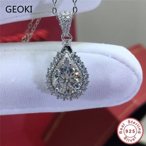 Geoki Passed Diamond Test Perfect Cut 1 Ct D Color Moissanite Fire Water Drop Pendant Necklace 925 Sterling Silver Party Chain