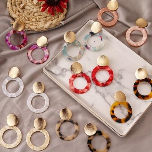 Hot Selling New Creative Fashion Parts with Acrylic Retro Assorted Styles Geometric round Ear Stud for Female jewelry
