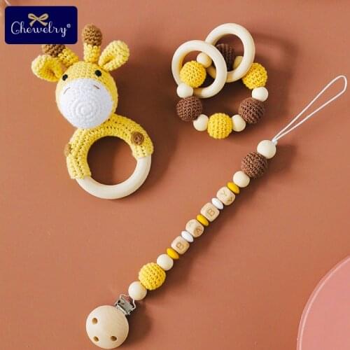 1pc Baby Rattle Crochet Giraffe Plush Animals Personalised Pacifier Chain Holder Teething Bracelet Gym Music Rattle Newborn Toys