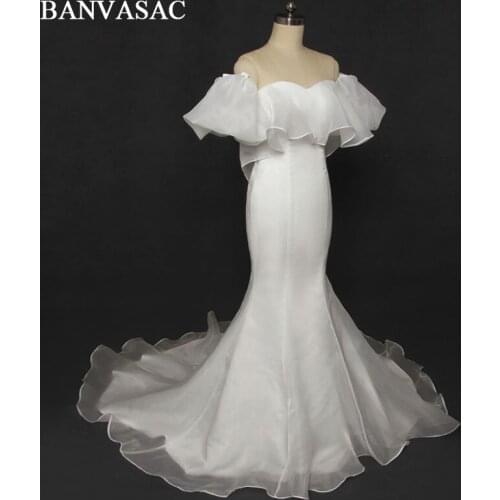 BANVASAC 2017 New Mermaid Vintage Ruffles Boat Neck Wedding Dresses Elegant Short Puff Sleeve Satin Court Train Bridal Gowns