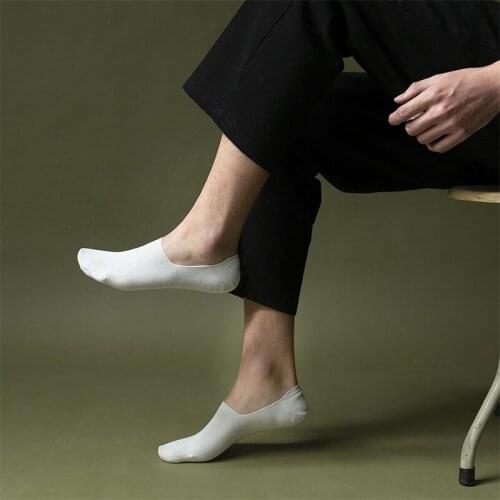 1Pair/lot new Men Boat Socks Summer Autumn Non-slip Silicone Invisible Fashion Cotton Socks Male short Sock slippers Meia