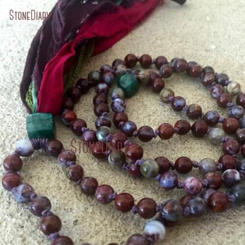 Hot Red Lightning Agates Mala Beads Necklace Green Labradorite Root Chakra Silk Sari Tassel Meditation Yoga Jewelry NM11100