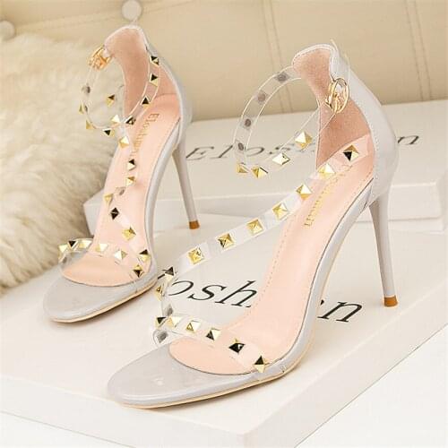 Fashion Rivets Buckle Transparent Sandals Womens Open Toe PU High Heels Shoes Sexy Design Ladies Party Open Toe Sandals Size 41