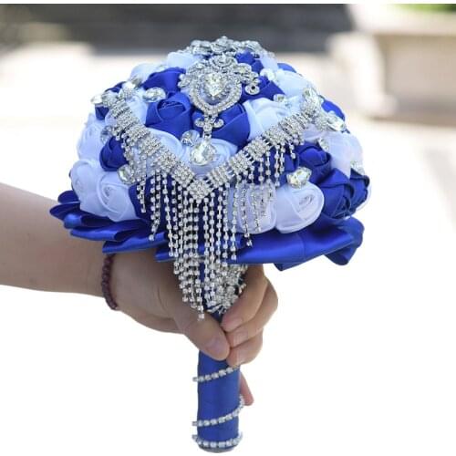 New Design Handmade Rose Flowers Bridal Bouquets Bridesmaids Handholds Customized Bouquet Manual Holding Crystal Brooch