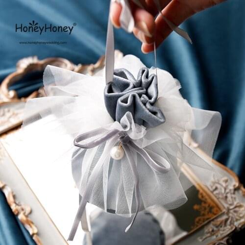 2019 Hot sale new Arrive Lace Wedding Favors and Gift Box Package Birthday Party Favor Bags velvet Candy Box Supplies 50pcs/lot