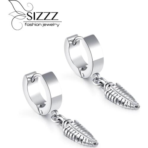 SIZZZ 2017 New Fashion Titanium Steel Earrings Mens Stud Earrings Black Leaves Earrings