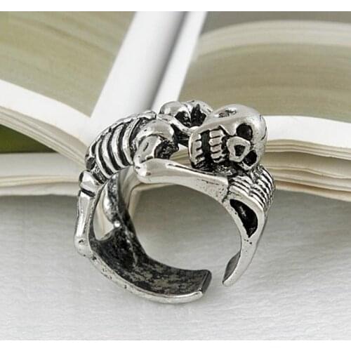 Adjustable Vintage Punk Evil Dragon Skull Ring Men Chunky Copper Alloy Biker Rock Rap Embrace Skeleton Head Ring Gothic Jewelry
